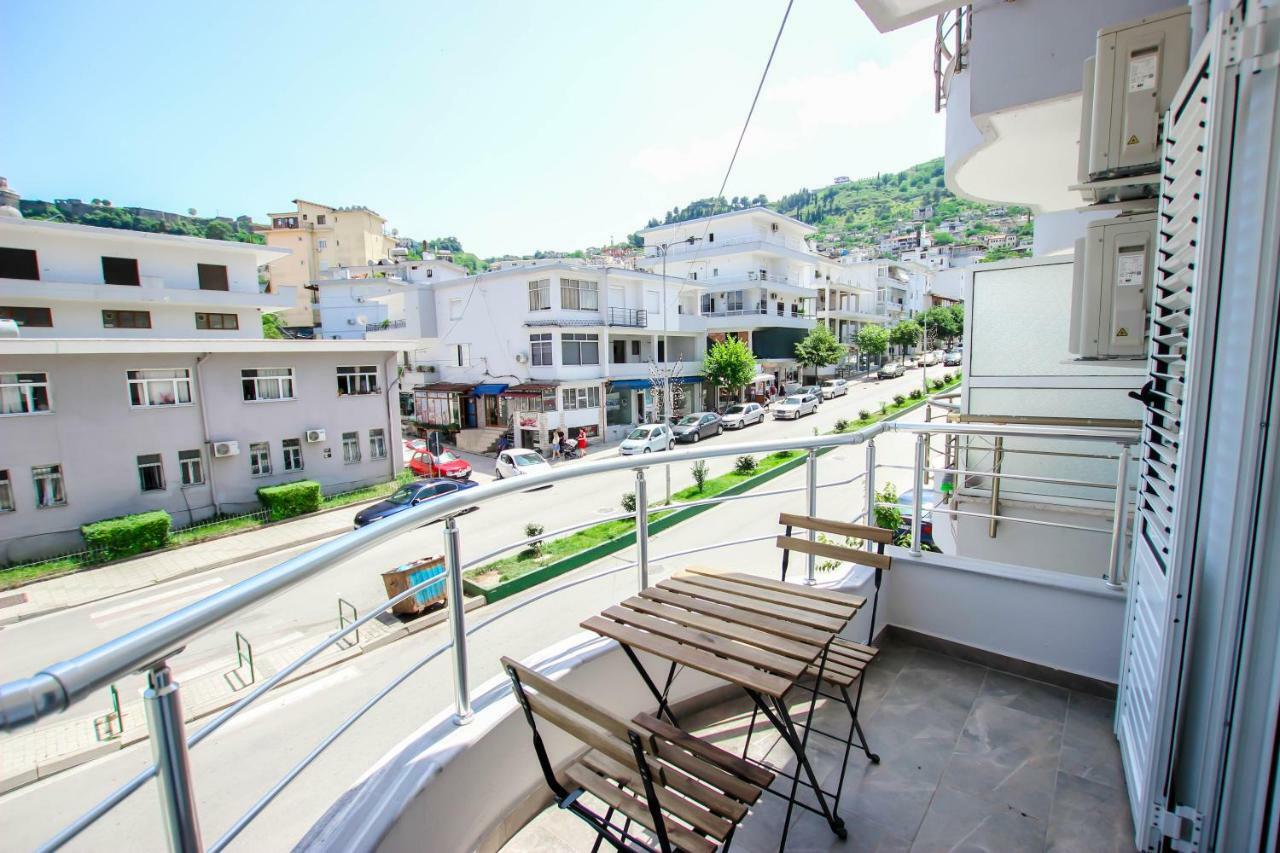 Brilant Luxury Apartment Gjirokaster Bagian luar foto